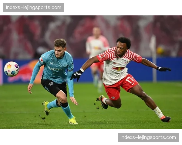 RB莱比锡边路突破制造空间，侧翼速率持续压迫对手